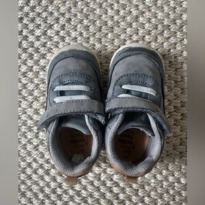 Stride Rite 360- Nick Sneaker Size 6 Walking Shoe